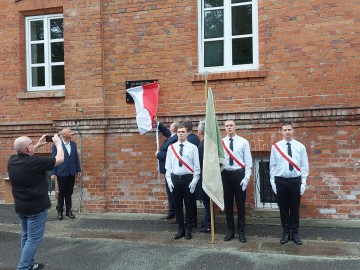 150 lat historii i służby młodemu pokoleniu, 